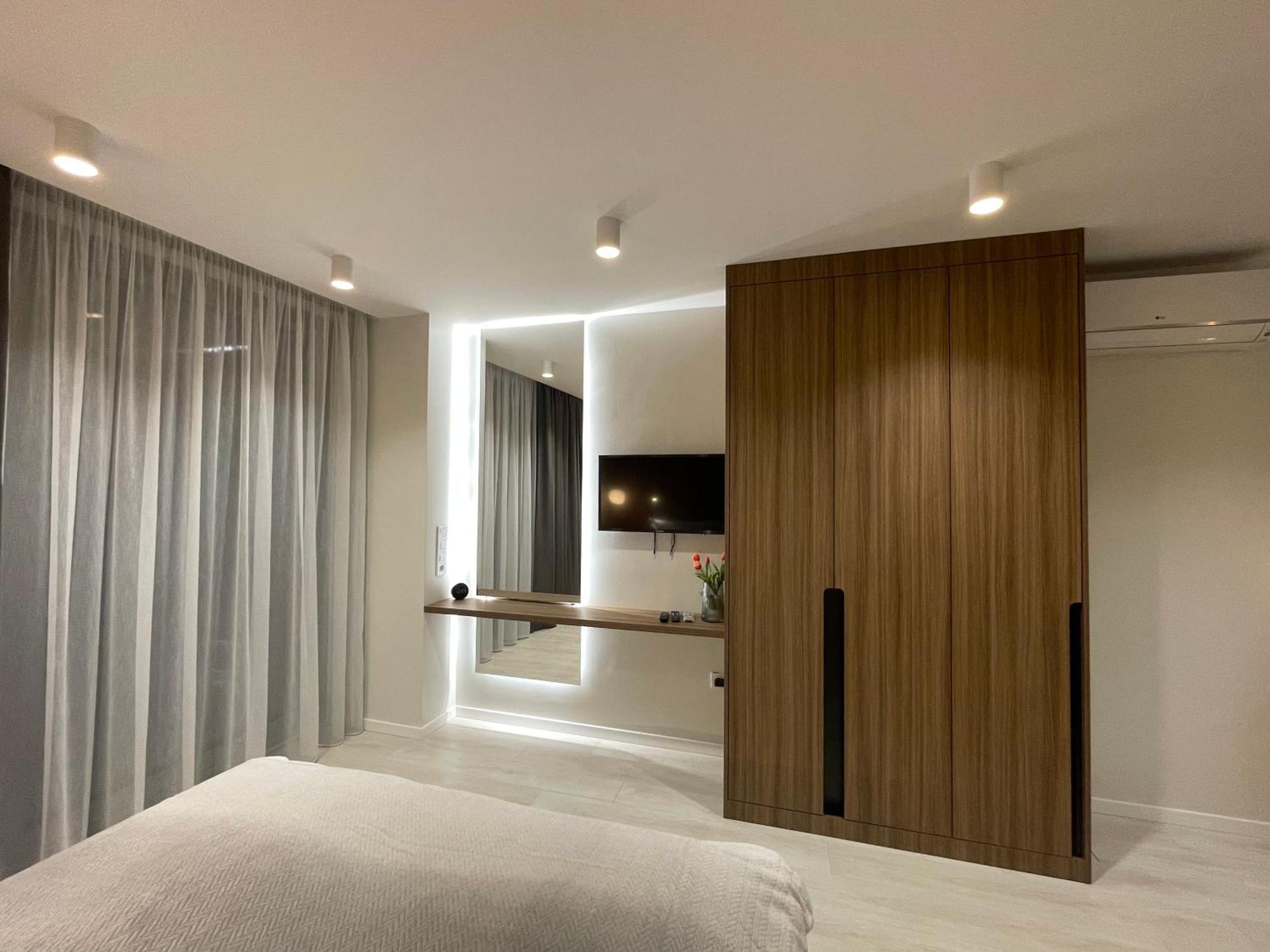 Myflat Wave Luxury 44 Suite Siofok Dış mekan fotoğraf