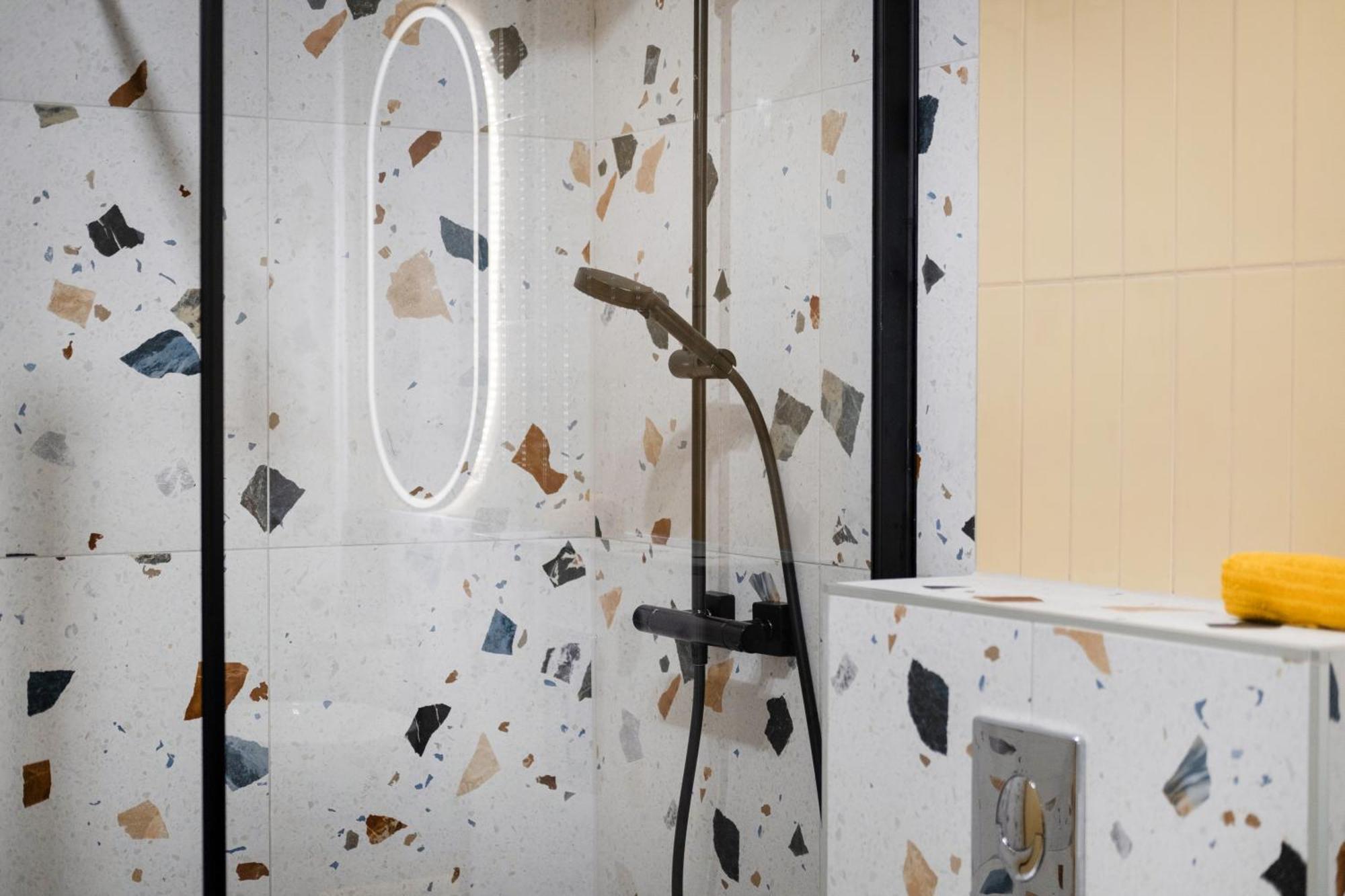 Myflat Wave Luxury 44 Suite Siofok Dış mekan fotoğraf