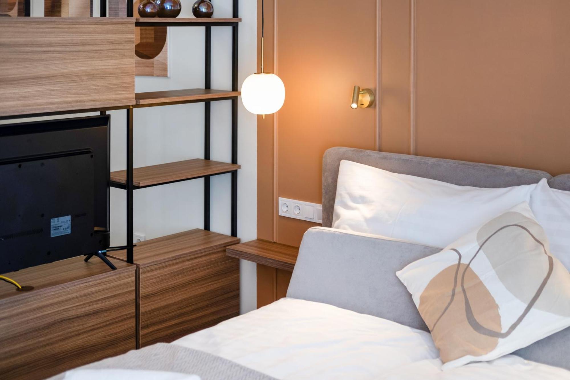 Myflat Wave Luxury 44 Suite Siofok Dış mekan fotoğraf